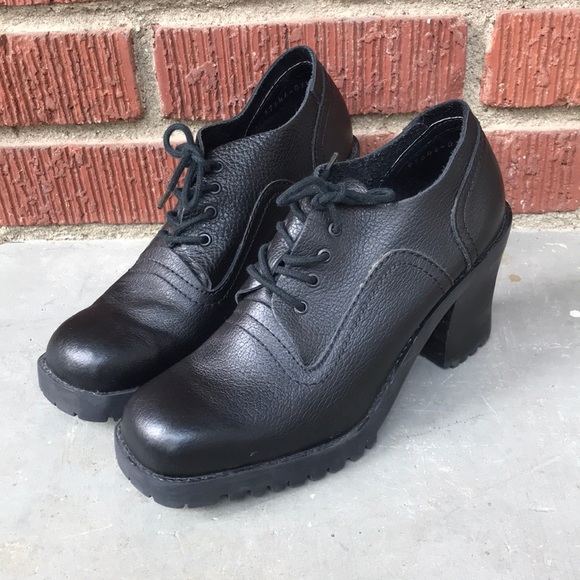 Euro Club Leather Lace Up Booties - Picture 2 of 9